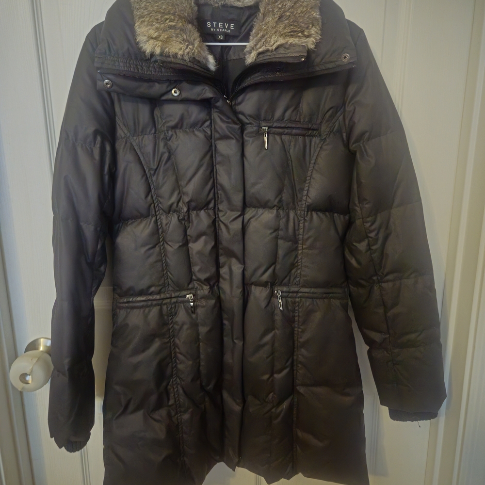 Steve By Searle Black Puffer Jacket with Quilted Design